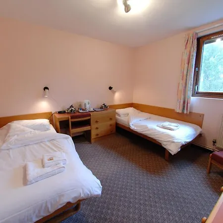 Ymca Hostel *